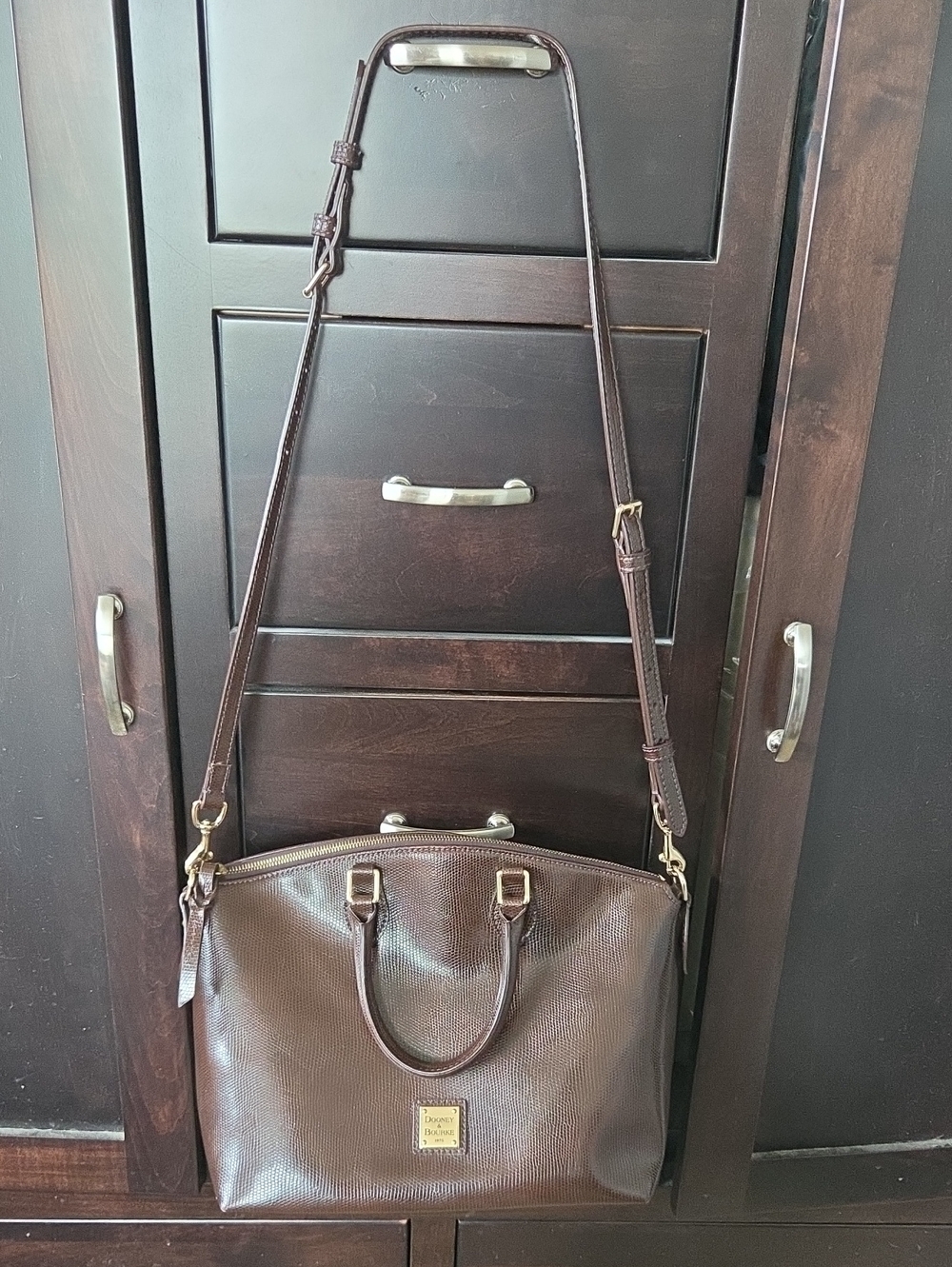 Dooney & Bourke Embossed Lizard Zip Zip Satchel – Dark Brown Espresso